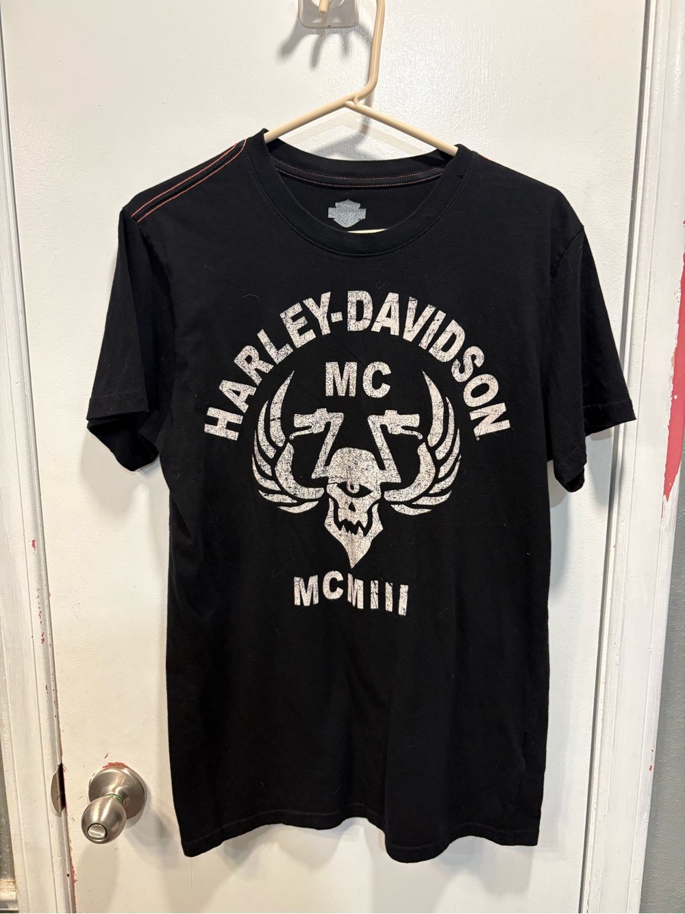 Harley-Davidson Black Short-Sleeve Tee with White Skull Graphic